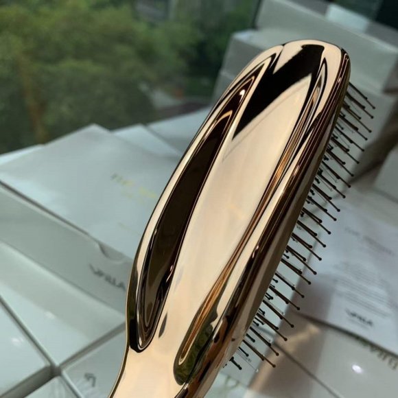 Dr. Arrivo The Zeus  Dr.Arrivo Comb Japanese Massage Comb